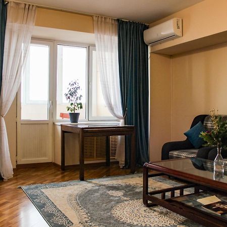 Золотой Квадрат 60 Кв2 Apartamento Almaty Exterior foto
