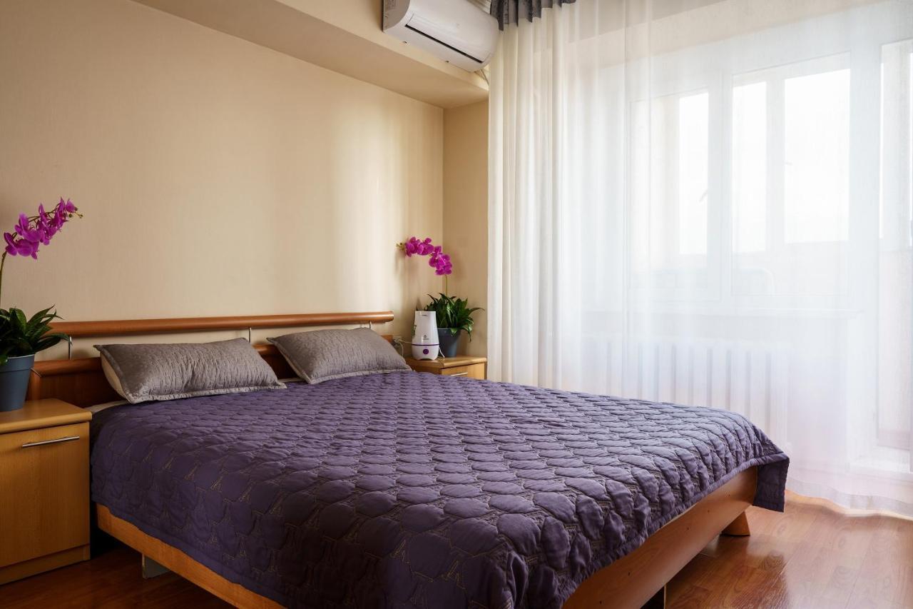 Золотой Квадрат 60 Кв2 Apartamento Almaty Exterior foto