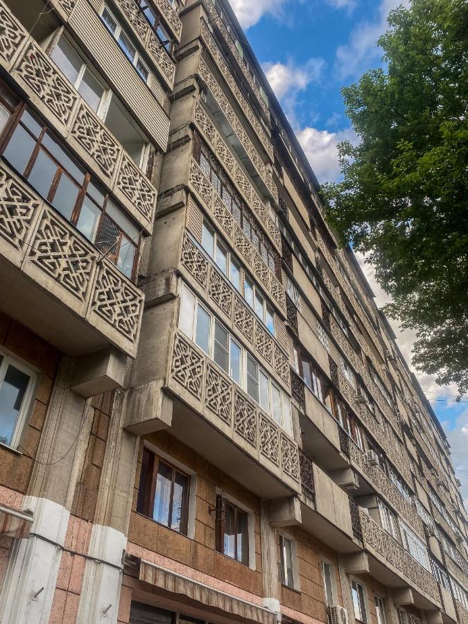 Золотой Квадрат 60 Кв2 Apartamento Almaty Exterior foto