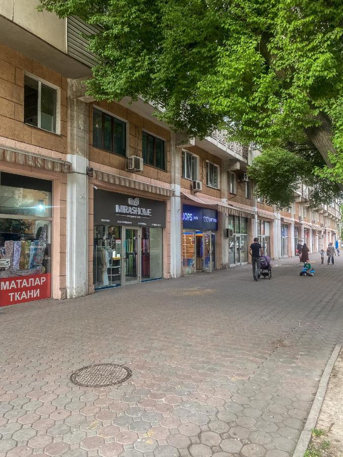Золотой Квадрат 60 Кв2 Apartamento Almaty Exterior foto
